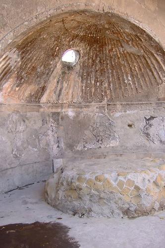 Central Thermae (Terme Centrali) (Herculaneum)
