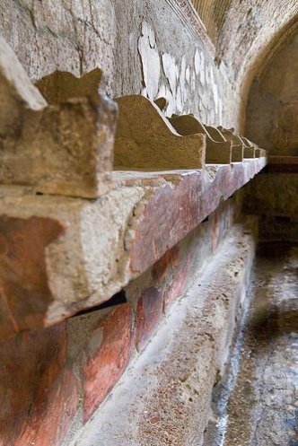 Central Thermae (Terme Centrali) (Herculaneum)