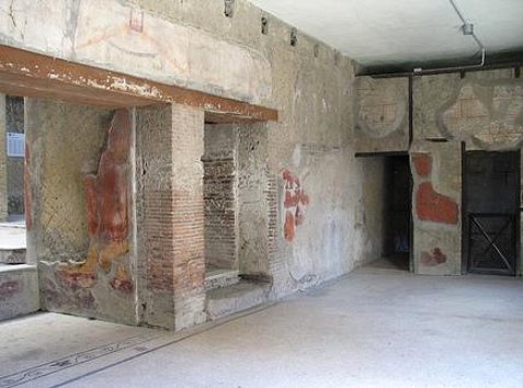 House of the Beautiful Courtyard (Casa del Bel Cortile) (Herculaneum)