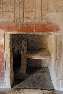 House of the Beautiful Courtyard (Casa del Bel Cortile) (Herculaneum)