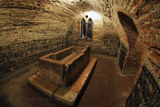 Могила Джульетты, Верона