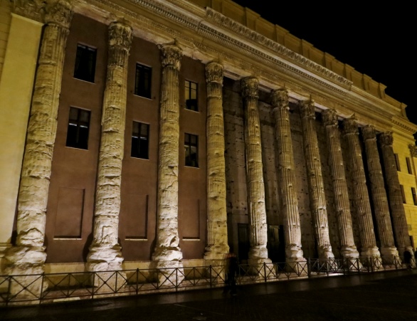 Temple of Hadrian (Rome)