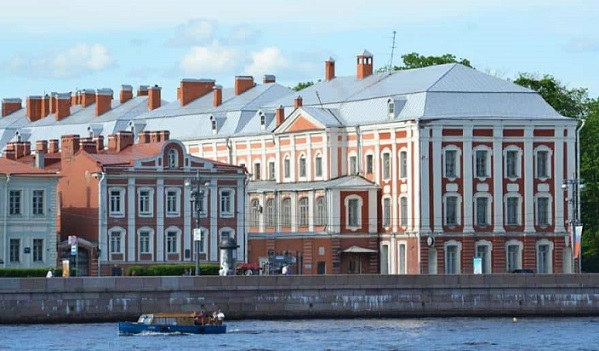 Двенадцать коллегий